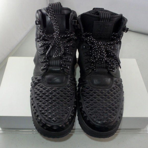 *SOLD* Nike Lunar Force 1 Duckboot - Picture 1 of 7